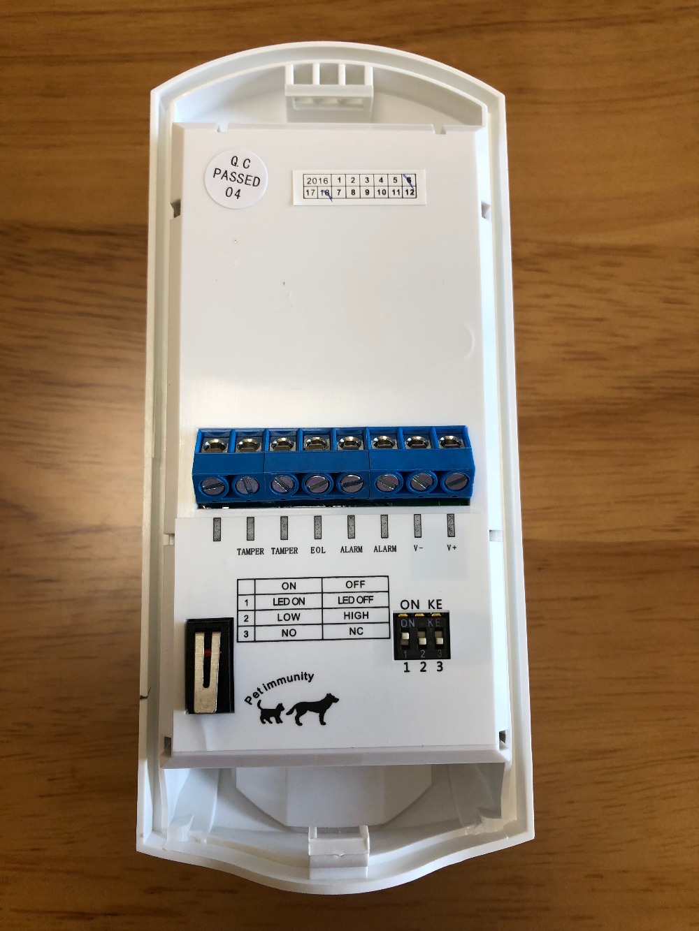 كاشف حركة رقمي سلكي Focus 12V  - مراجعة Motion Sensor Pir Wired وسعره